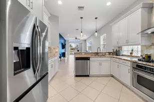 104 NW Willow Grove Ave, Port Saint Lucie, FL 34986 - Photo 5