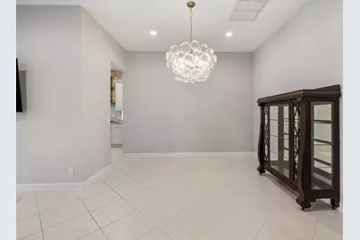 104 NW Willow Grove Avenue, Port Saint Lucie, FL 34986 - Photo 15