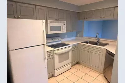 2724 Anzio Court #107, Palm Beach Gardens, FL 33410 - Photo 5