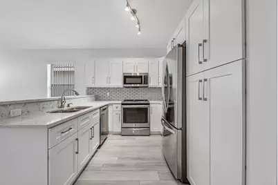 9712 Cherry Blossom Court, Boynton Beach, FL 33437 - Photo 17