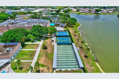 605 Flanders M, Delray Beach, FL 33484 - Photo 25
