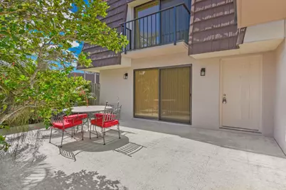 2018 20th Court, Jupiter, FL 33477 - Photo 3