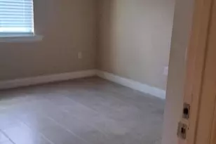 301 SE Bayview Terrace, Port Saint Lucie, FL 34983 - Photo 9