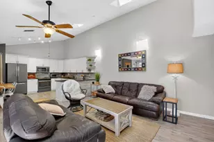 9842 Boca Gardens Trail, Boca Raton, FL 33496 - Photo 11