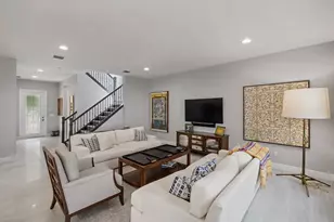 8125 Hobbes Wy, Palm Beach Gardens, FL 33418 - Photo 7