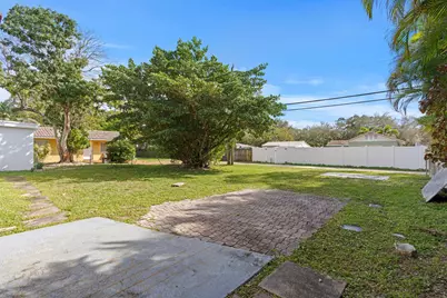 516 SW 17th Street, Fort Lauderdale, FL 33315 - Photo 13