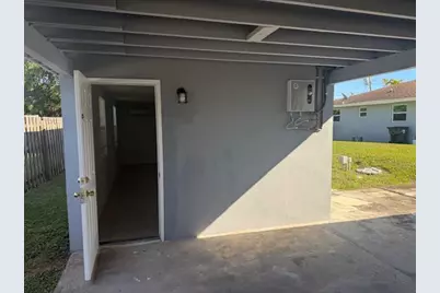 2422 Sunset Drive, West Palm Beach, FL 33415 - Photo 9
