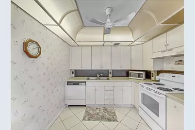 3002 Ventnor #G, Deerfield Beach, FL 33442 - Photo 5