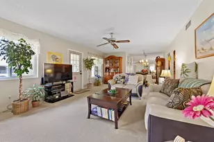 306 Pine Ridge Cir, Greenacres, FL 33463 - Photo 5