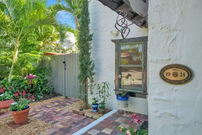 744 Penn Street, West Palm Beach, FL 33401 - Photo 3