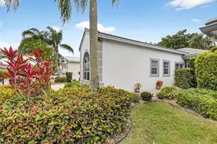 11873 Fountainside Cir, Boynton Beach, FL 33437 - Photo 3