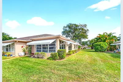 1327 High Point Way SE #D, Delray Beach, FL 33445 - Photo 3