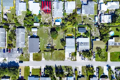 1073 Florence Road, Lake Worth, FL 33462 - Photo 9