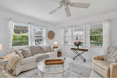 477 Tilford V, Deerfield Beach, FL 33442 - Photo 5