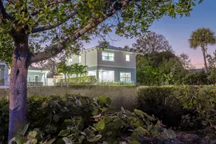 4659 SE Manatee Way, Stuart, FL 34997 - Photo 5