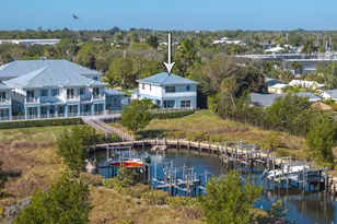 4659 SE Manatee Way, Stuart, FL 34997 - Photo 9