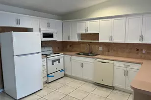 4423 Woodstock Dr, West Palm Beach, FL 33409 - Photo 11