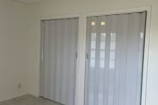 4423 Woodstock Dr, West Palm Beach, FL 33409 - Photo 15