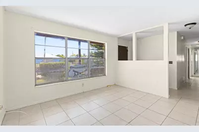 110 SW 12th Avenue, South Bay, FL 33493 - Photo 5