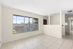 110 SW 12th Ave, South Bay, FL 33493 - Photo 5