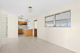 110 SW 12th Ave, South Bay, FL 33493 - Photo 11