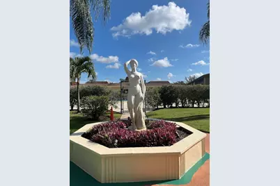 600 Village Green Court #C-110, Palm Springs, FL 33461 - Photo 9