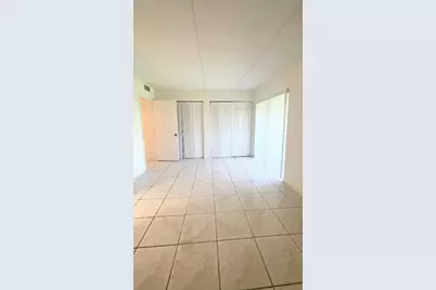 600 Village Green Court #C-110, Palm Springs, FL 33461 - Photo 3