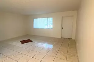 600 Village Green Ct, Lake Worth Beach, FL 33461 - Photo 5