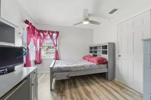 2805 Foxhall Dr E, West Palm Beach, FL 33417 - Photo 53