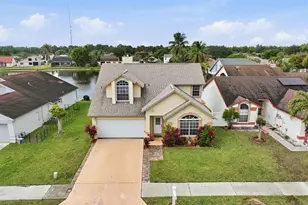 2805 Foxhall Dr E, West Palm Beach, FL 33417 - Photo 37