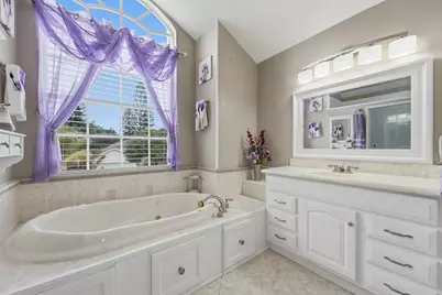 2805 Foxhall Drive E, West Palm Beach, FL 33417 - Photo 15