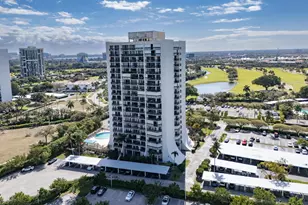 2400 Presidential Way, West Palm Beach, FL 33401 - Photo 35