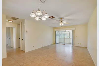 2915 Ashley Drive W #E, West Palm Beach, FL 33415 - Photo 5
