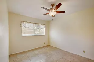 2915 Ashley Dr W, West Palm Beach, FL 33415 - Photo 21