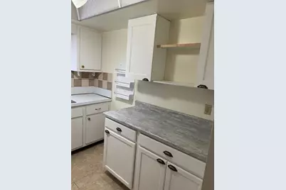 2915 Ashley Drive W #E, West Palm Beach, FL 33415 - Photo 13