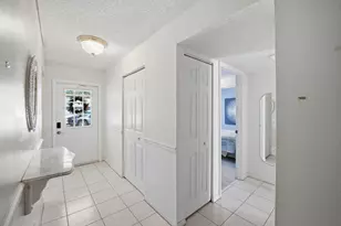 461 Holyoke Ln, Lake Worth, FL 33467 - Photo 5