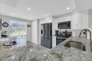 7185 Huntington Ln, Delray Beach, FL 33446 - Photo 7