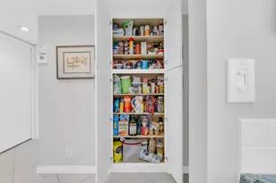 7185 Huntington Ln, Delray Beach, FL 33446 - Photo 11