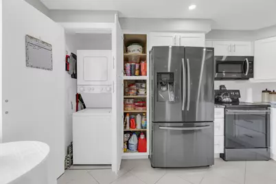 7185 Huntington Lane #202, Delray Beach, FL 33446 - Photo 9