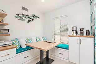 16940 Bay Street N, Jupiter, FL 33477 - Photo 9