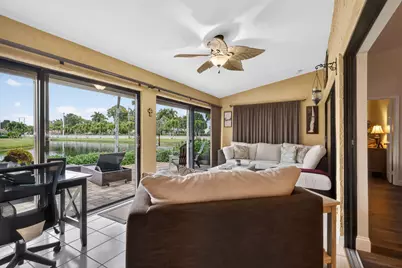 10659 Greentrail Drive S, Boynton Beach, FL 33436 - Photo 27