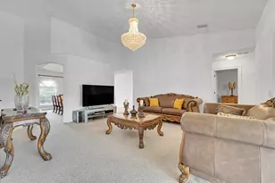 1402 SW Doe Ct, Port Saint Lucie, FL 34953 - Photo 9