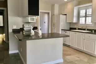 8350 St Johns Ct, Wellington, FL 33414 - Photo 7