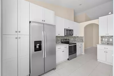 6980 SE Twin Oaks Circle, Stuart, FL 34997 - Photo 5