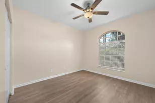 6980 SE Twin Oaks Cir, Stuart, FL 34997 - Photo 9