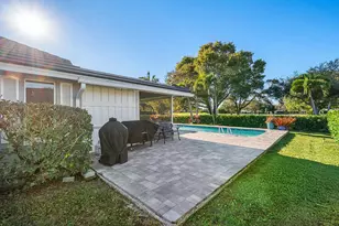 413 S Country Club Dr, Atlantis, FL 33462 - Photo 49