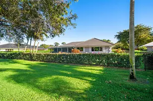 413 S Country Club Dr, Atlantis, FL 33462 - Photo 57