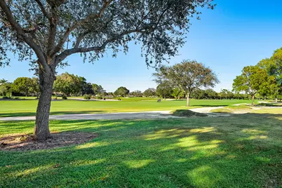 413 S Country Club Drive, Atlantis, FL 33462 - Photo 57