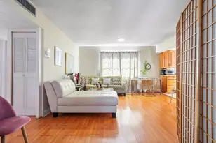 714 NE 10th St, Hallandale Beach, FL 33009 - Photo 3