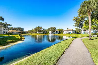 2016 SW 29th Court #5b1, Delray Beach, FL 33445 - Photo 5